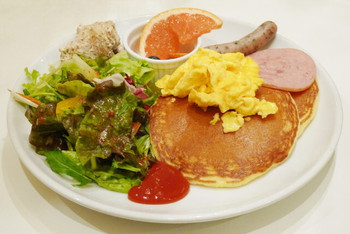「Butter 茶屋町」料理 1022129 パンケーキエッグモーニングセットA（\850、2013年4月）