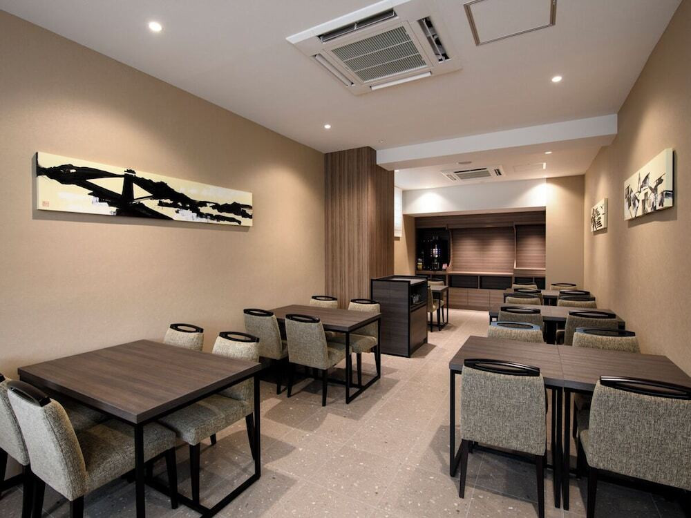ラウンジ