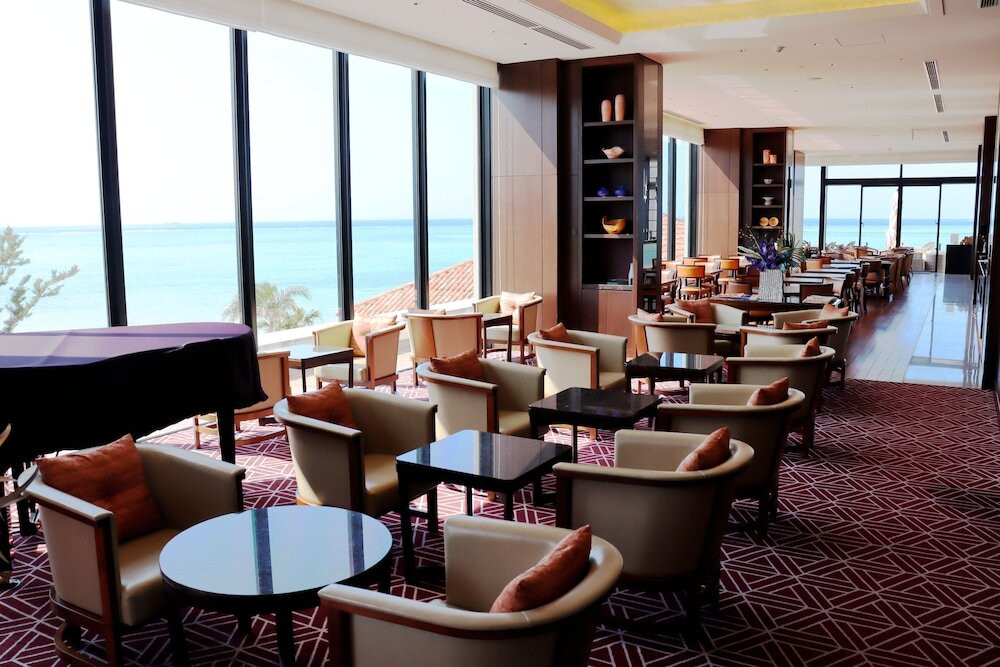 空港から近い大型ホテルで充実のリゾートステイを4065200