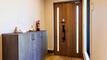 内部エントランス / 2