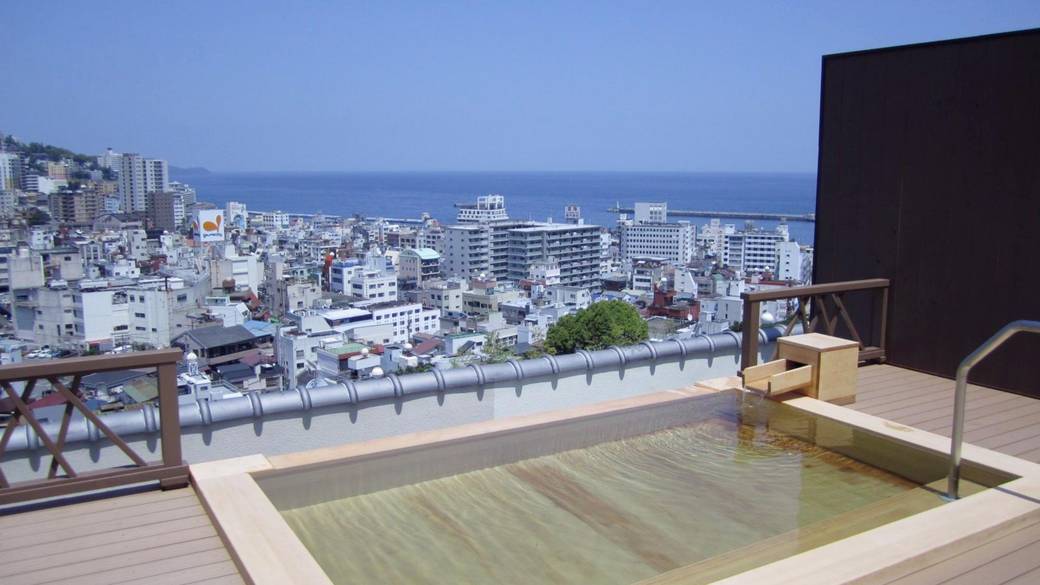 熱海の名湯を
家族で楽しむ1泊2日 / 1