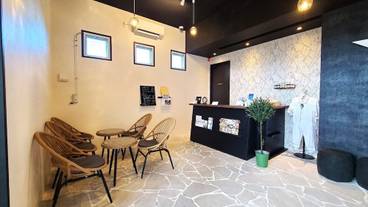 ホテルフロント / 6