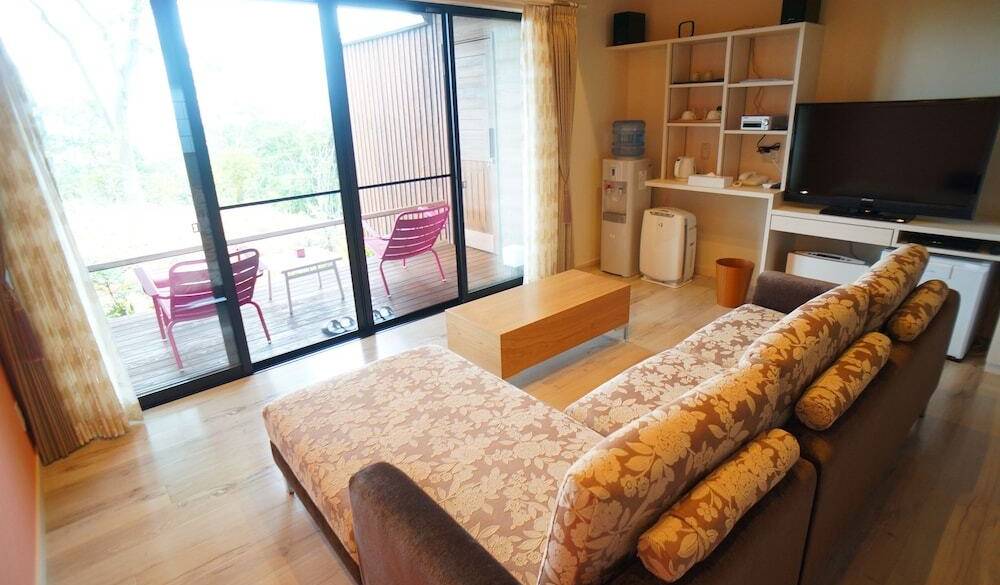 別邸 ゆずり葉 ソファ / 2