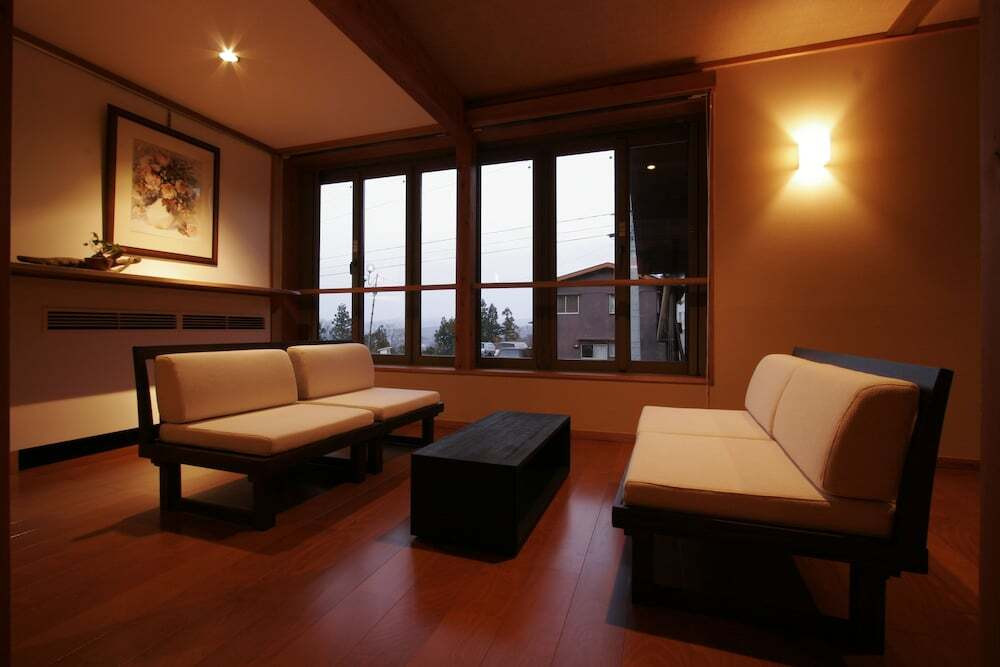 ロビーラウンジ