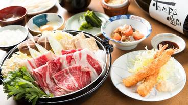 旅館のお食事処 / 6