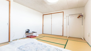 トラディショナル 4 人部屋 禁煙 共用バスルーム