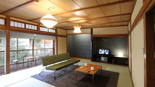 【西館】15畳（トイレ付）＜お食事処＞ [モダン] [和室] [禁煙]