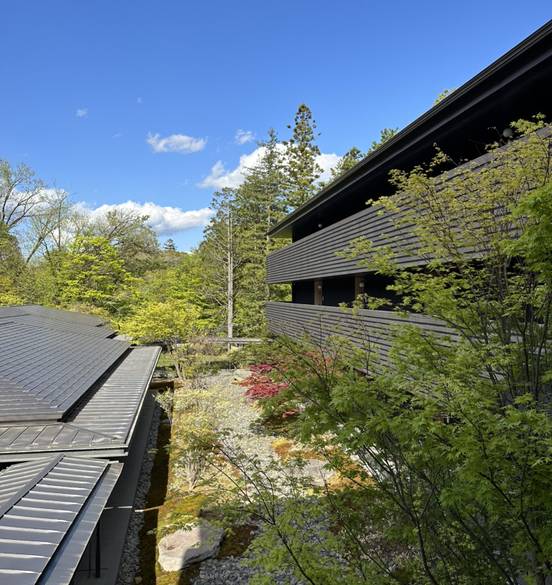 出発までは気ままに
敷地内を散策 / 2