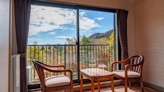 和室10畳ローベッド2台 禁煙