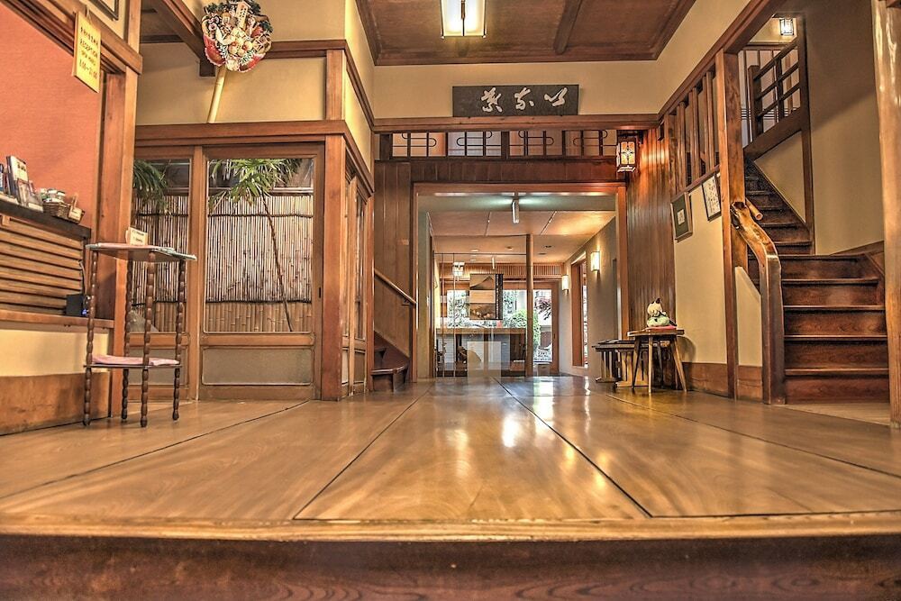 ロビーラウンジ