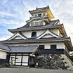 近隣には長浜城模擬天守（長浜城歴史博物館）もあります