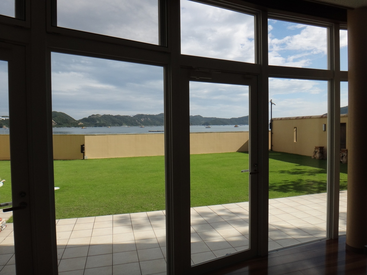 ウチノ海と豊かな緑に囲まれた癒しの宿3396579