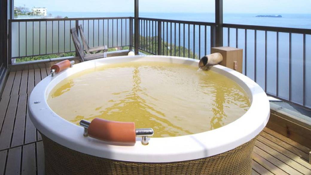 露天風呂付き客室で
相模湾の絶景に感動 / 4