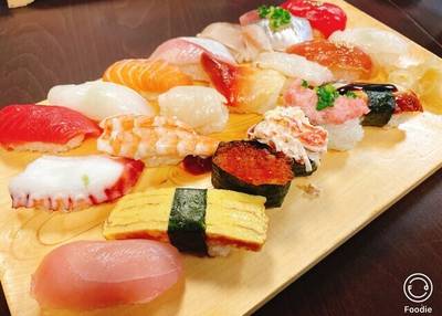 魚屋直営すし食堂 魚まる