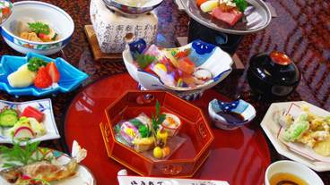 食事・飲み物 / 3