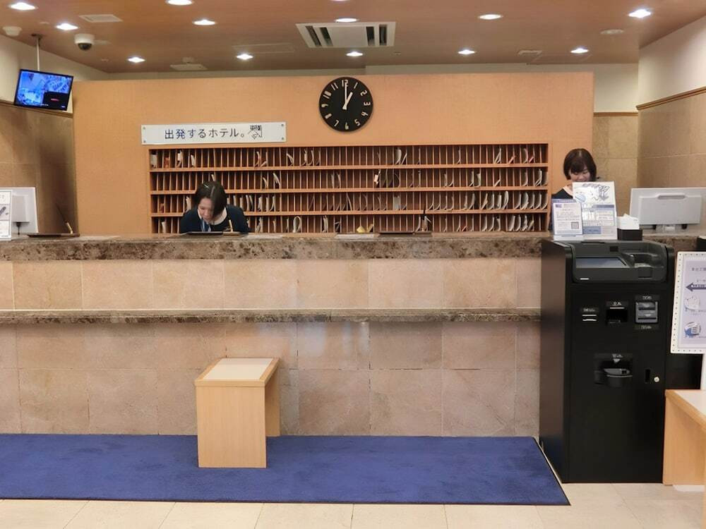フロント