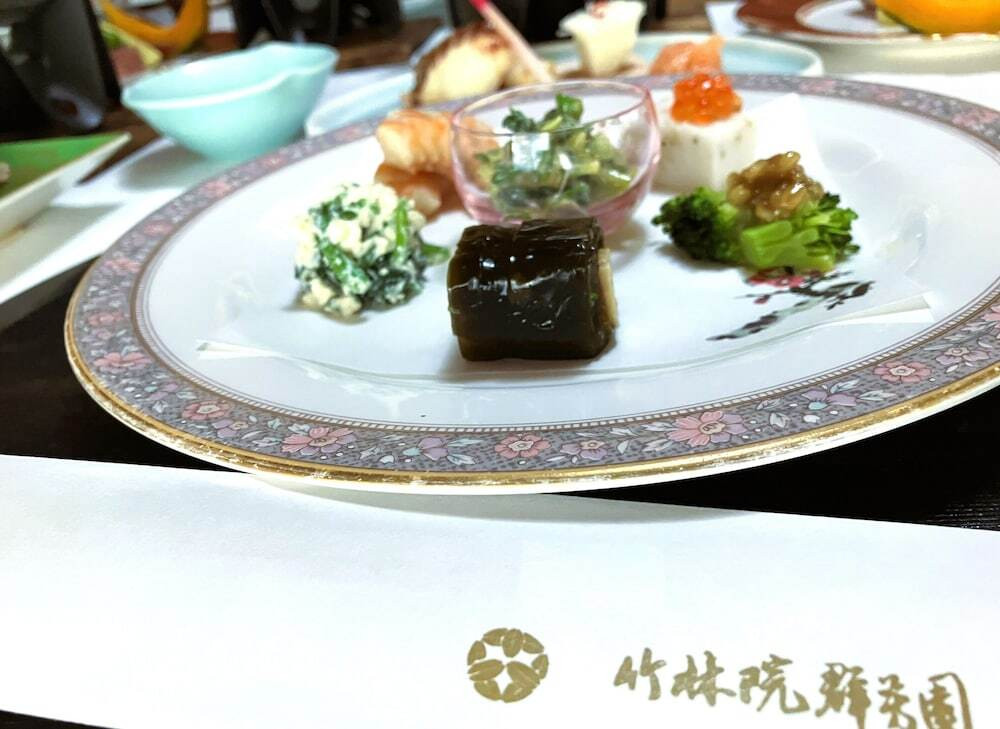 レストラン