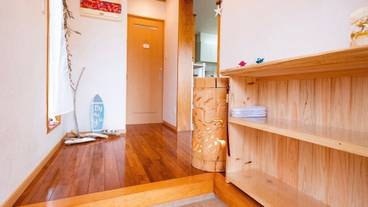 内部エントランス / 2