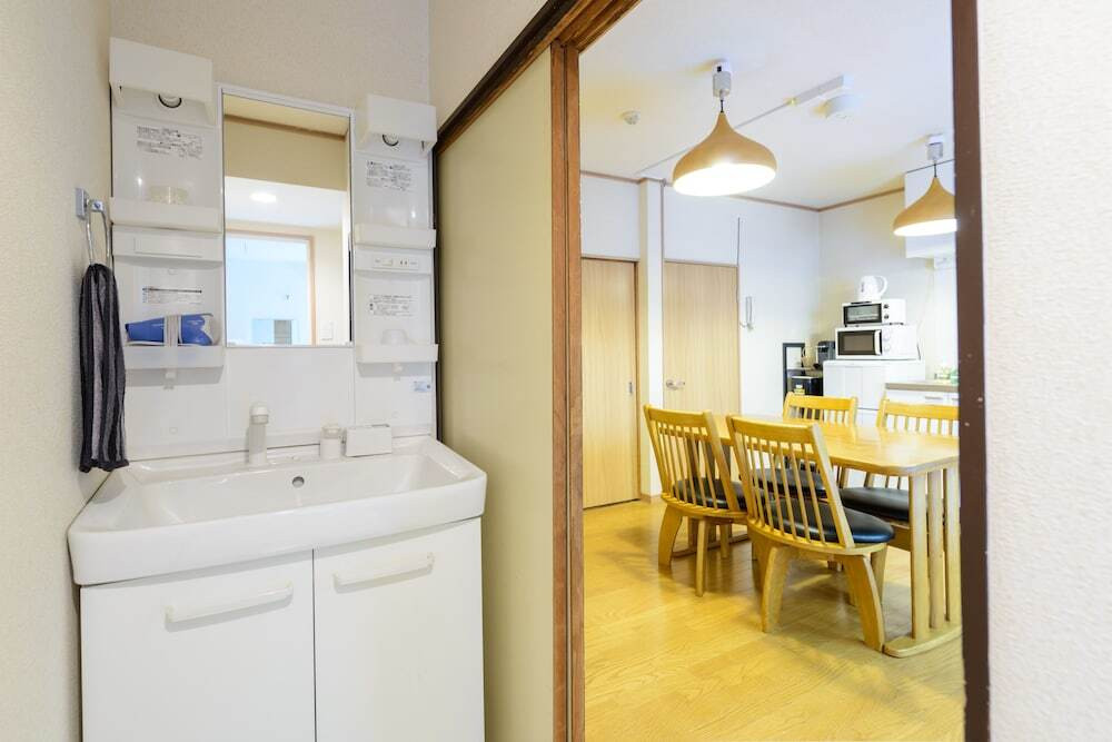 客室内のダイニングエリア