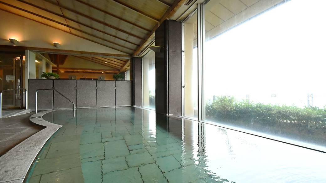 夫婦で貸切温泉へ
幸せを感じるひと時
 / 5