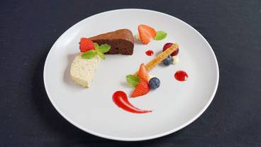 食事・飲み物 / 26