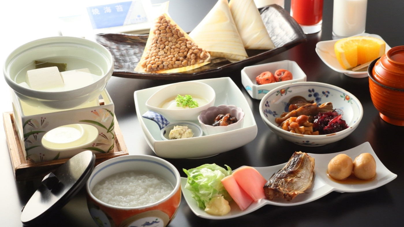 山々の風が気持ちいい真っ白な露天風呂。女性も安心の混浴◎3654096