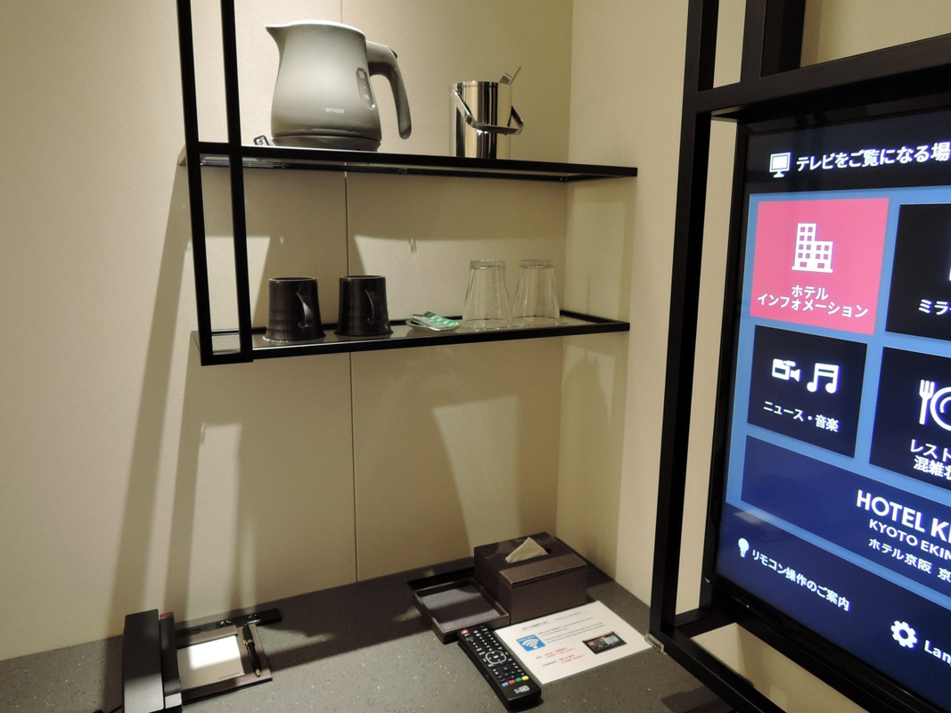 吊り飾り棚は珍しい