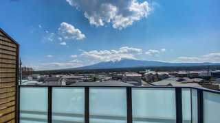 特別室 デラックス ツインルーム 2 ベッドルーム 富士山側 テラス付き, 最上階(34.23平米)