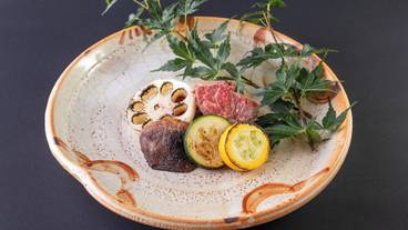 食事・飲み物 / 3