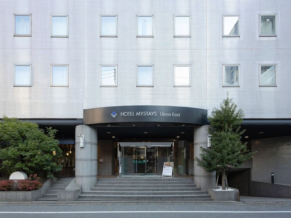 施設の正面