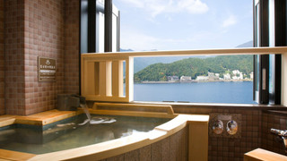 [東館]露天風呂付客室コンフォート　河口湖側　４名定員