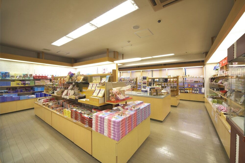 売店 中入り