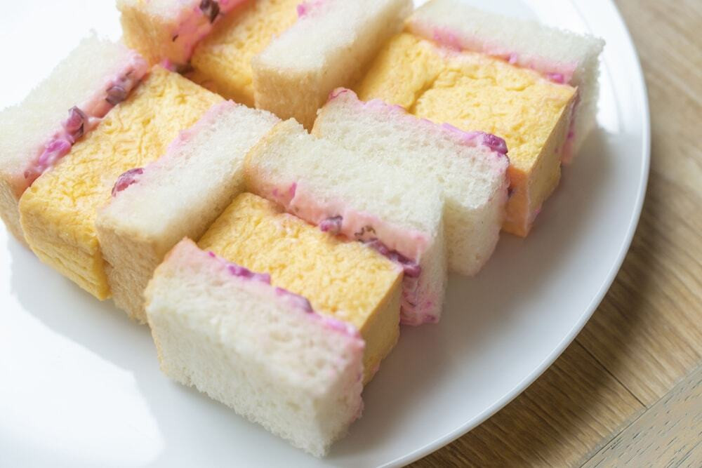 朝食ブッフェ 厚焼き玉子と志ば漬のサンド