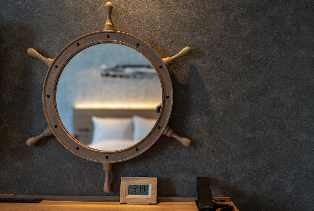 客室のルームミラー