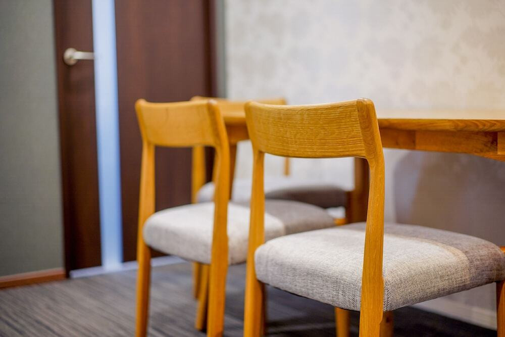 客室内のダイニングエリア