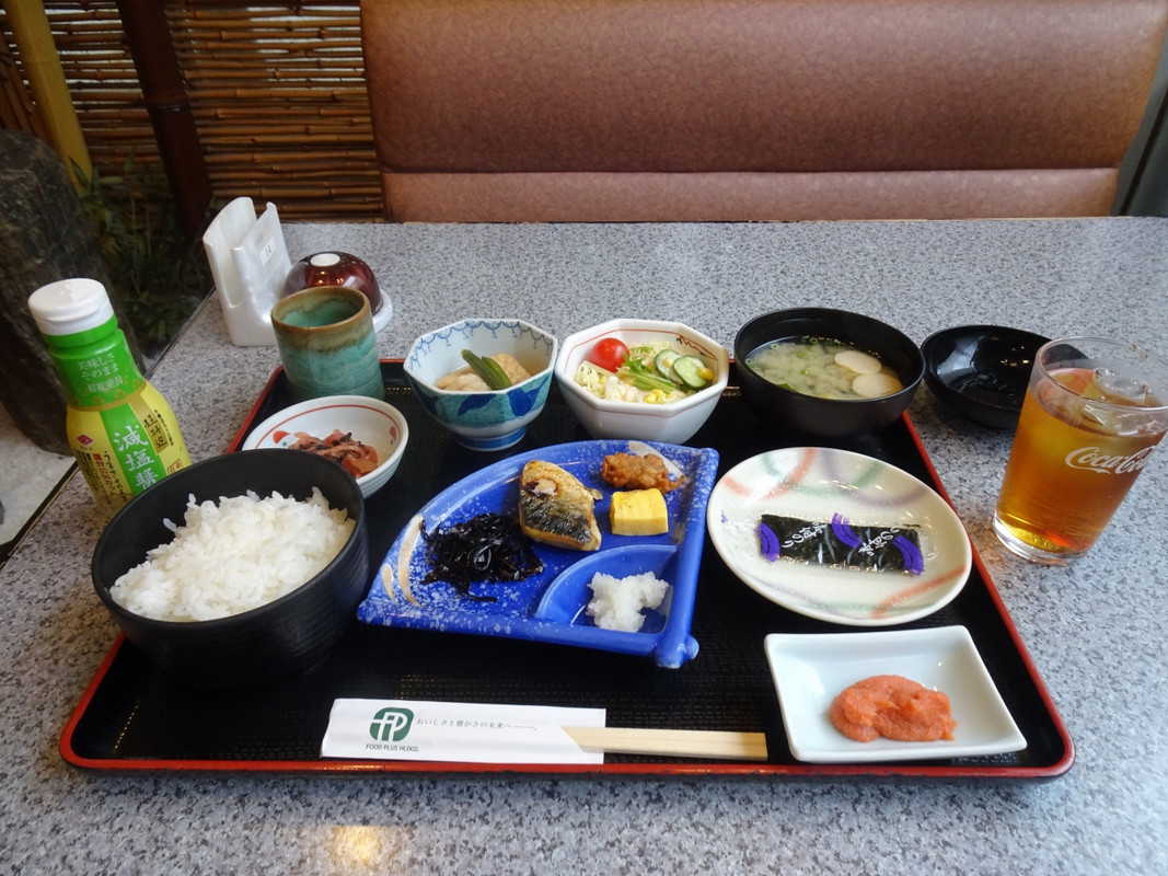 朝食付きプランの和定食。安定していて助かる味