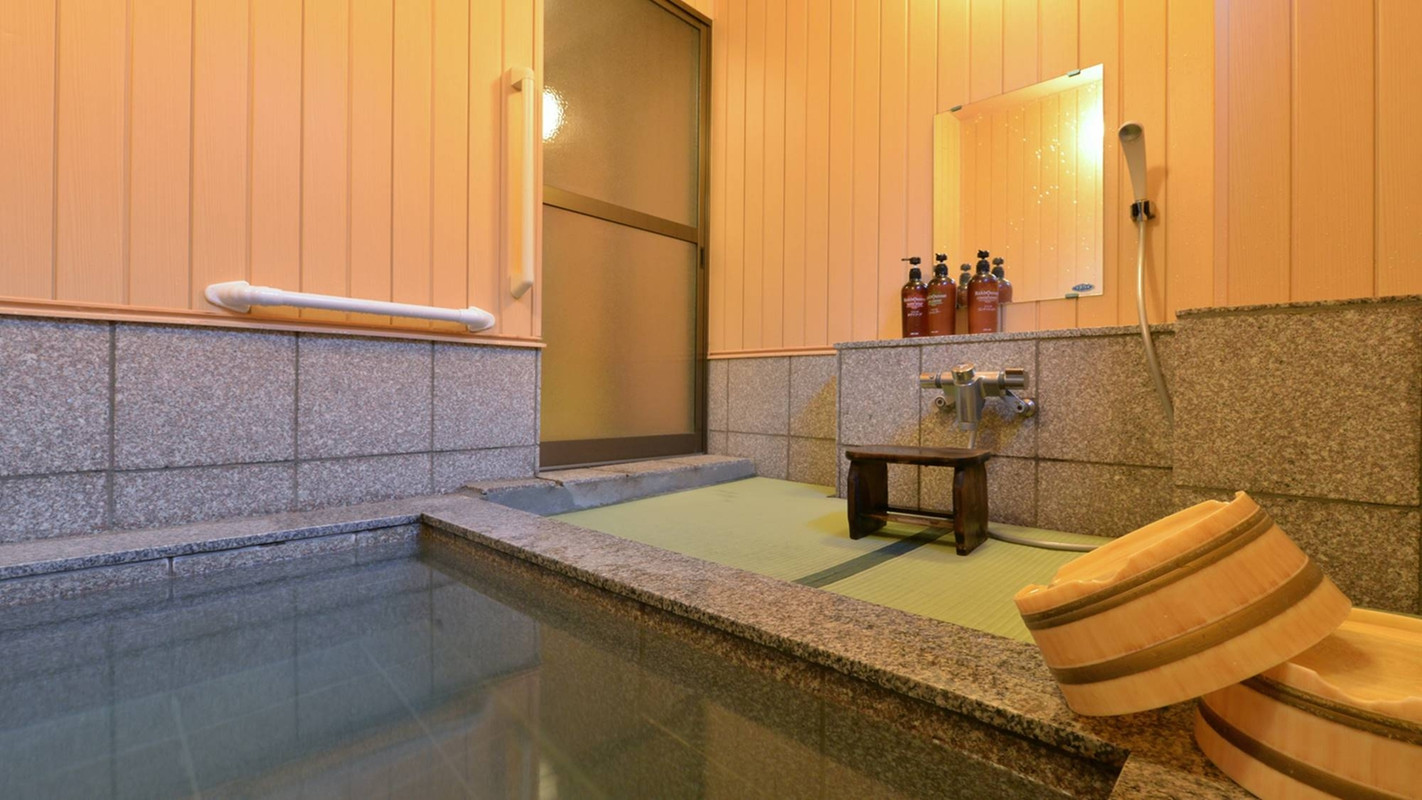 草津温泉　中村屋旅館（クサツオンセン ナカムラヤリョカン） / 1