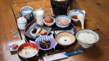 食事・飲み物 / 1