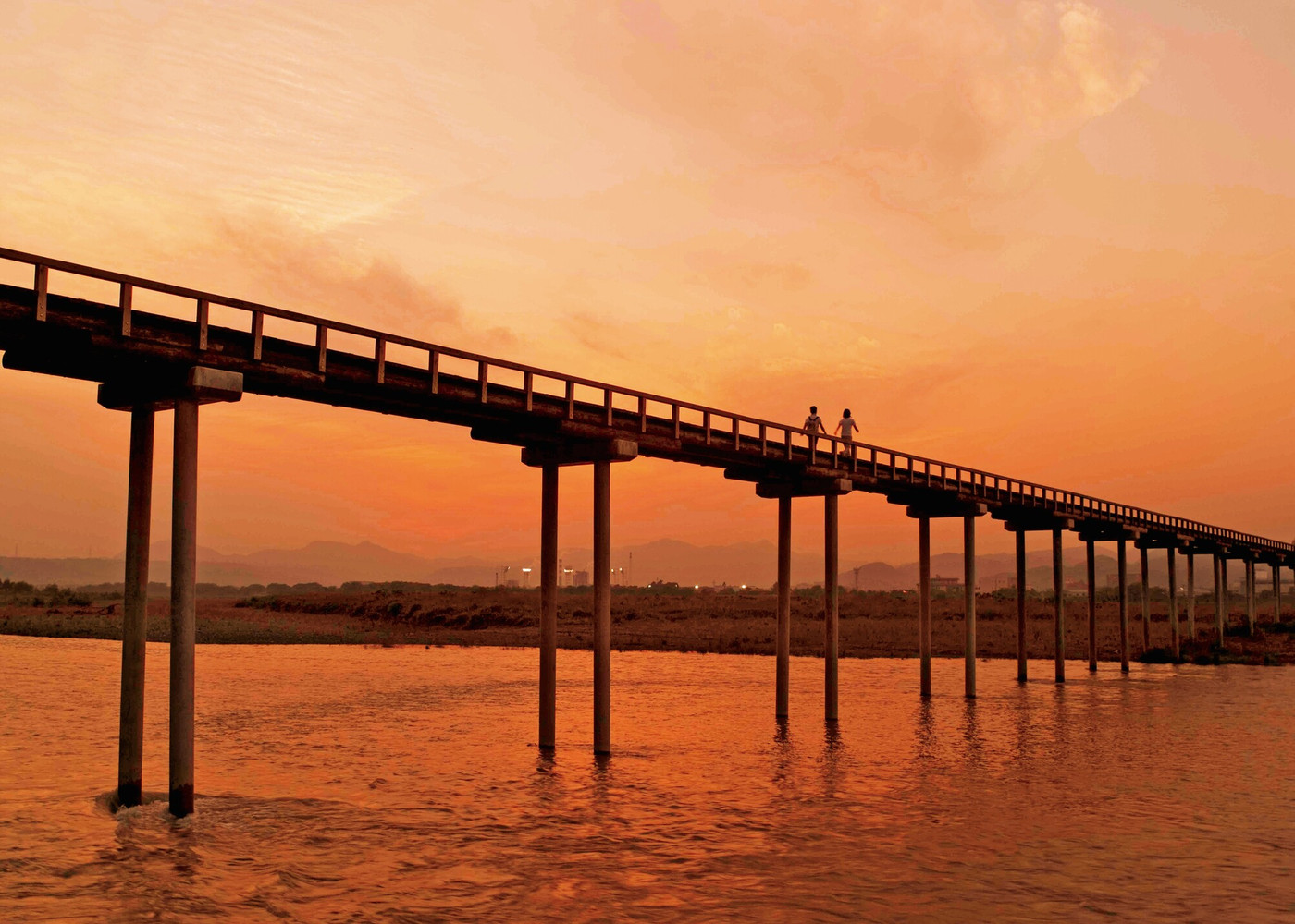 足音も心地いい♪世界一の木造歩道橋「蓬莱橋」2044713