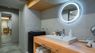 デラックス スタジオ