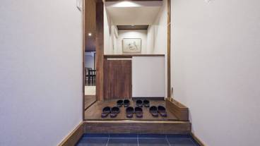 内部エントランス / 2