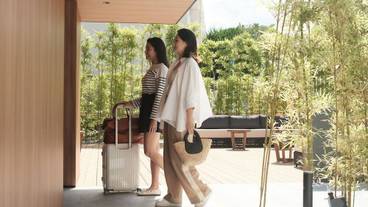 内部エントランス / 2