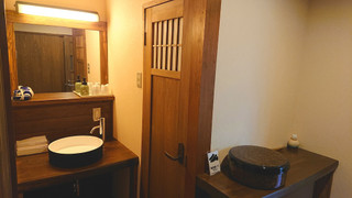 和室10畳 共用バスルーム (禁煙)