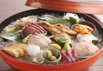 「豊年萬福」料理 701040 日本の旬を。今一番おいしいものを取り揃えております。