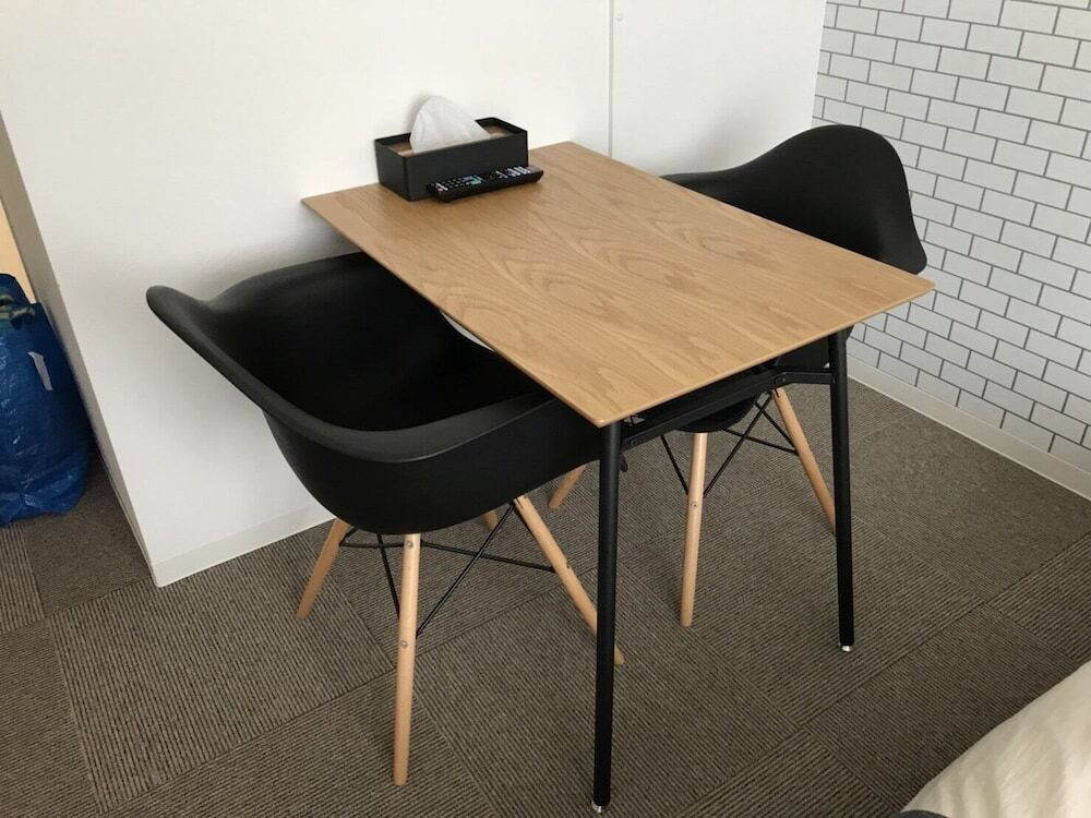 客室内のダイニングエリア