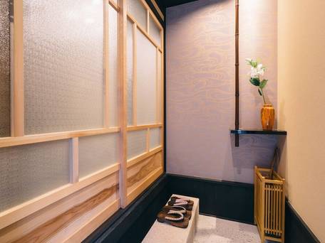 美盧 三条梅宮町邸 / 2