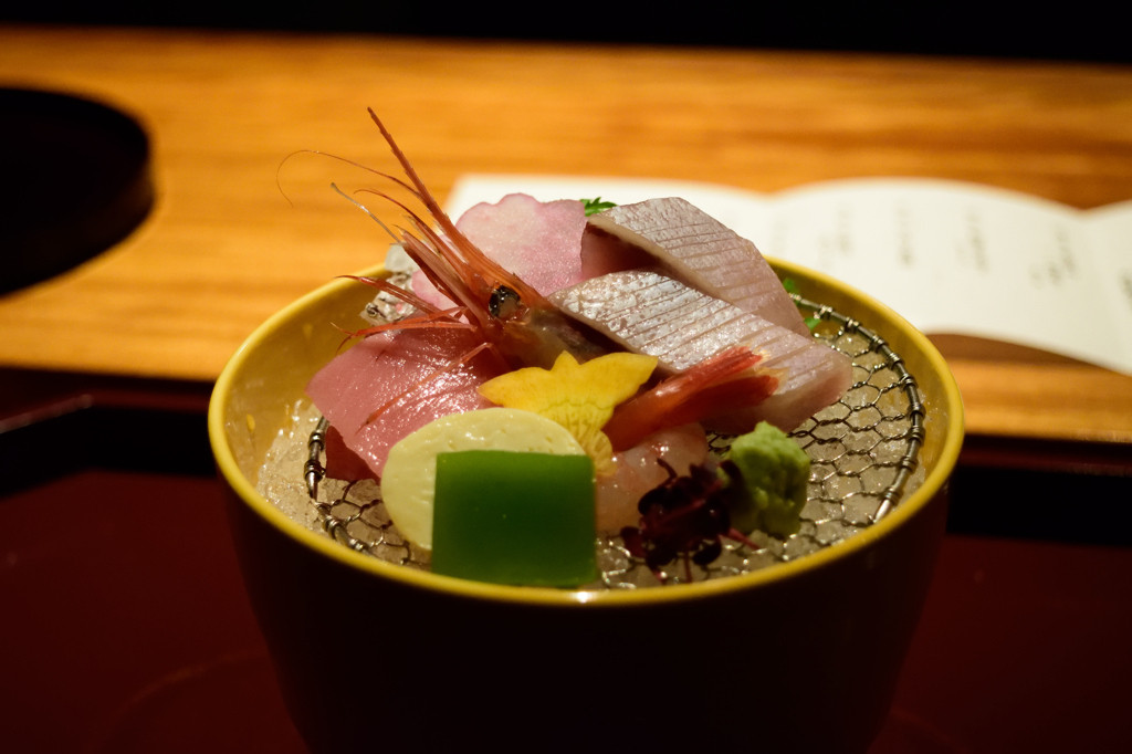 「料理旅館 金沢茶屋」 料理 60730460 冬の味覚 ずわい蟹と香箱蟹。これで一人前。