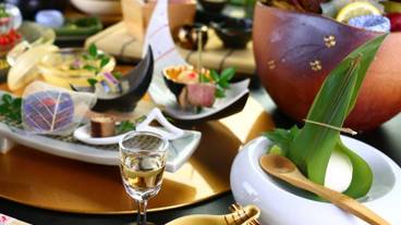 食事・飲み物 / 7