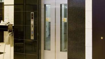 エレベーター / 1