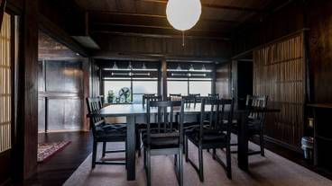 客室内のダイニングエリア / 4